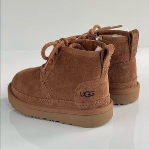 UGG Kids Neumel II Boots (Toddler/Little Kid) Size 7 Chestnut